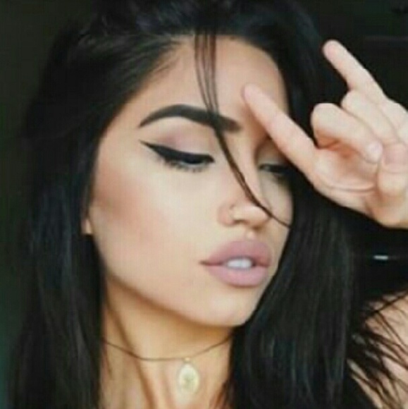 Profile Picture of Allison Rodriguez (@allisonn012) on Poshmark