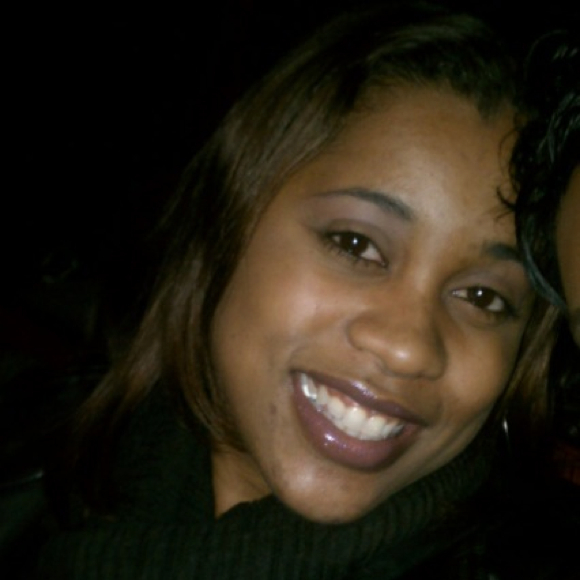 Profile Picture of Shantell Franklin (@shan_fran) on Poshmark