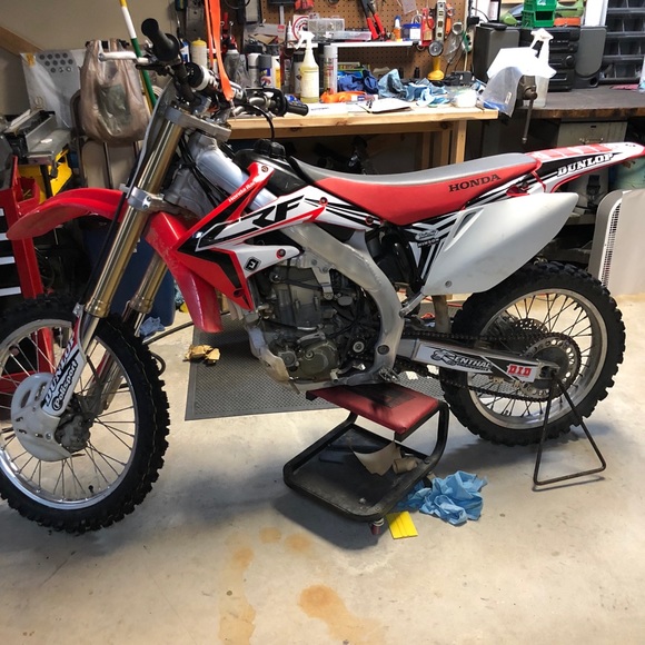 Profile Picture of Jim Cooper (@jcooper041279) on Poshmark