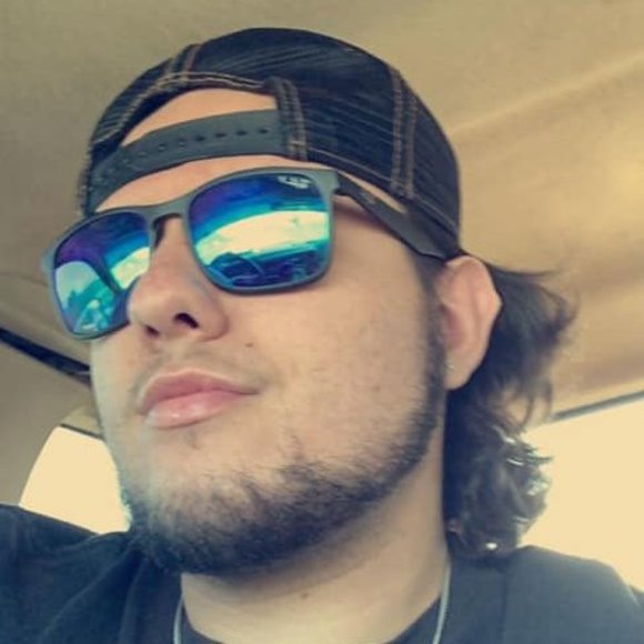 Profile Picture of Stephen Mcpeek (@smcpeek64) on Poshmark