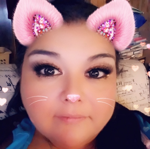 Profile Picture of Autum Verbeck (@autumaudapia) on Poshmark