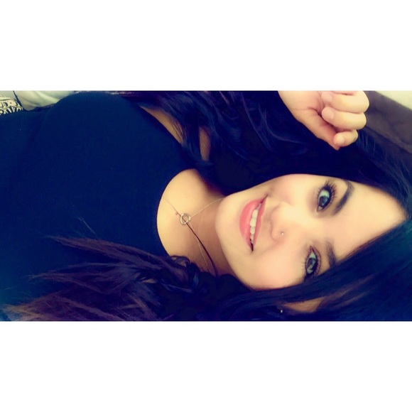 Profile Picture of Angelica Camacho (@jell055) on Poshmark