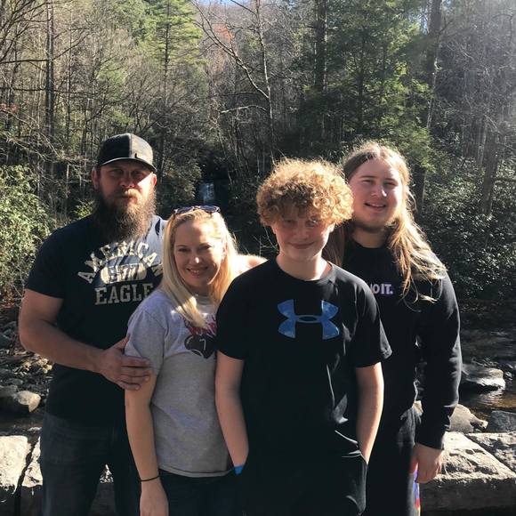 Profile Picture of Rosa Solinsky (@rosahcs) on Poshmark