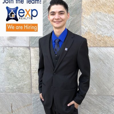 Profile Picture of Aaron Gonzales (@AGEnjoyTheGrind) on Twitter