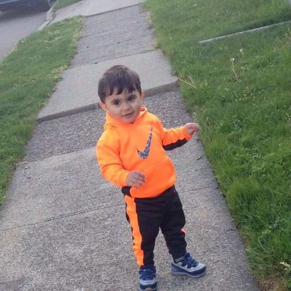 Profile Picture of Ashraf Shalabi (@shalabi84) on Poshmark