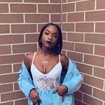 Profile Picture of Roxanna Johnson 🦋 (@roxyfoxy__) on Instagram