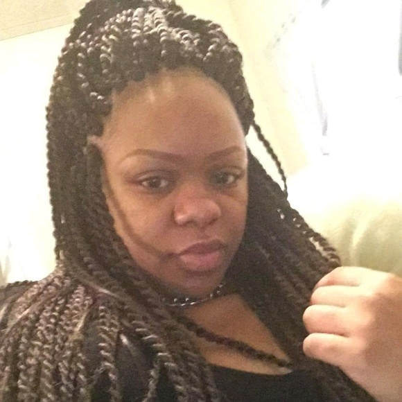 Profile Picture of Jhetta Johnson (@exoticsignature) on Poshmark