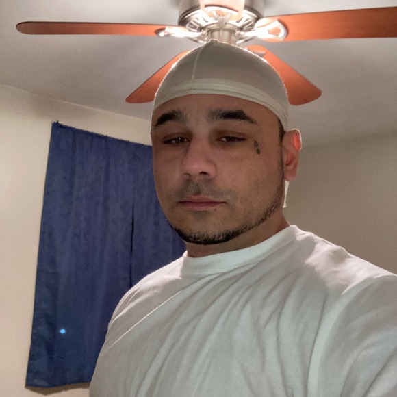 Profile Picture of James Spurlin (@spurlinjames1) on Poshmark