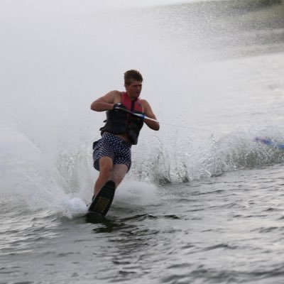 Profile Picture of Luke Dow (@lukedow8) on Twitter