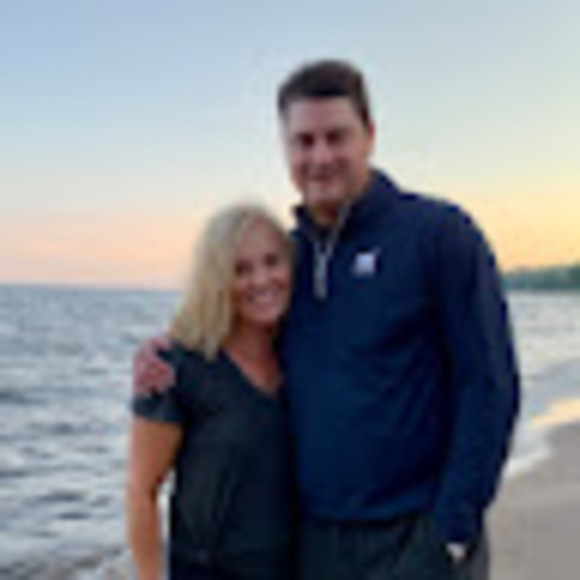 Profile Picture of Kristin Kellerman (@kristinkelle34) on Poshmark