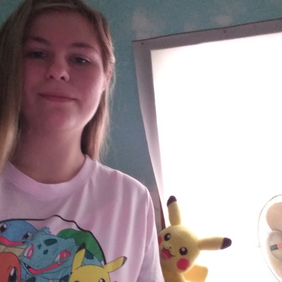 Profile Picture of Hannah Tift (@familyofcloth) on Poshmark