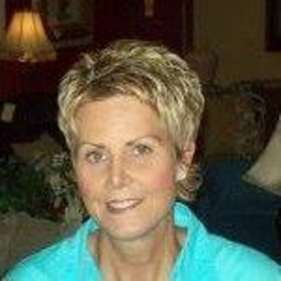 Profile Picture of Marcia Schaumburg (@ricochetme) on Poshmark