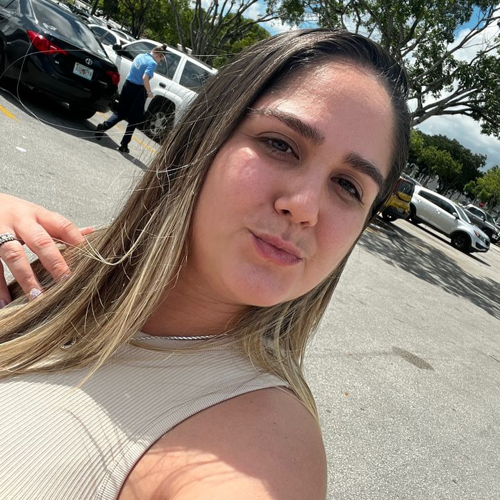 Profile Picture of Doris Hidalgo (@doris.hidalgo6) on Tiktok