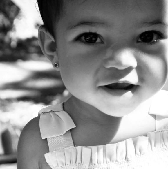 Profile Picture of Andrew Gomes (@zeke24) on Poshmark