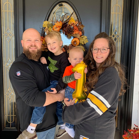 Profile Picture of Kellen Gatzemeyer (@kjgatzemeyer) on Poshmark