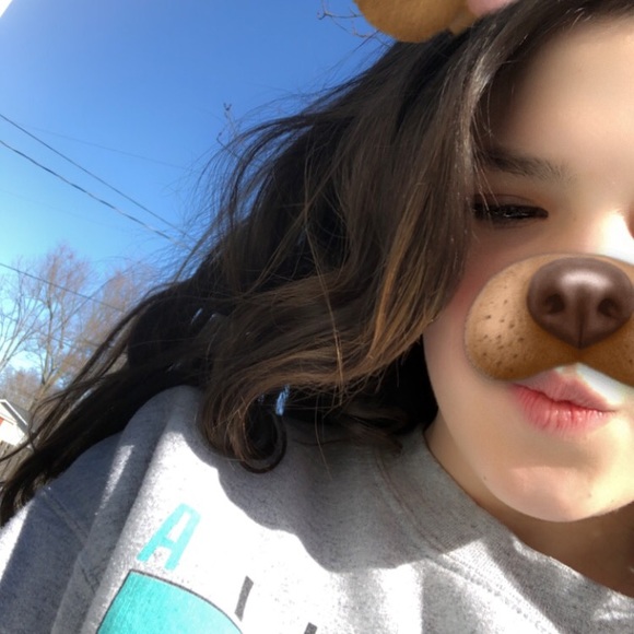 Profile Picture of Lillian Blakesley (@ljblakes124) on Poshmark