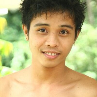 Profile Picture of Jerome Bernal (@chAjE19) on Twitter