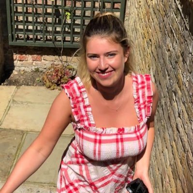 Profile Picture of Alexa Gibbs (@lexa_gibbs) on Twitter