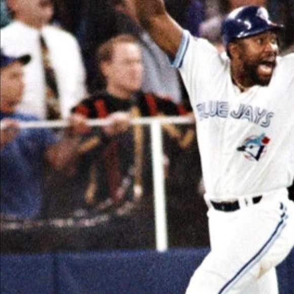 Profile Picture of Leo Wu (@leowu133) on Poshmark