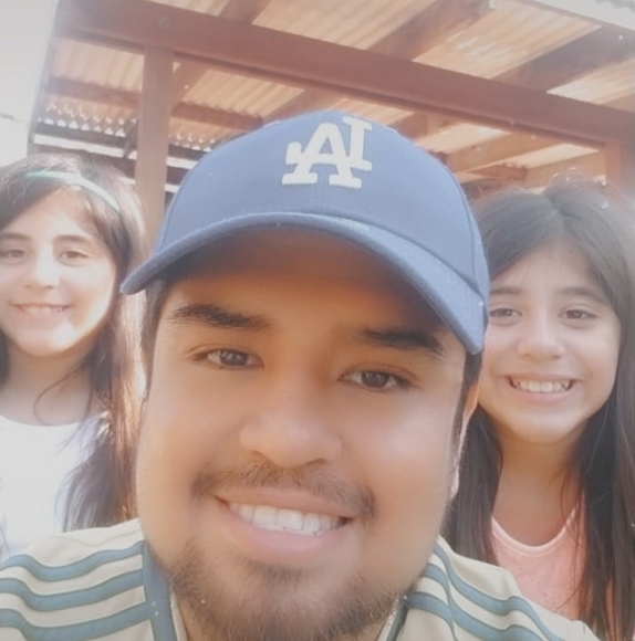 Profile Picture of Kevin Benitez (@kdawg3) on Poshmark