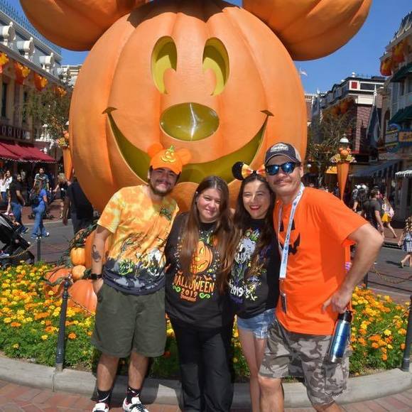 Profile Picture of Bianca Mascorro (@junejohansen) on Poshmark