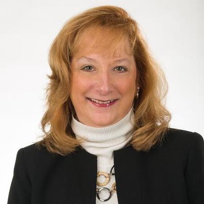 Profile Picture of Sharon Varalli (@SharonBV) on Twitter