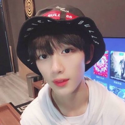 Profile Picture of Ding Chen Xin (@tae_know) on Twitter