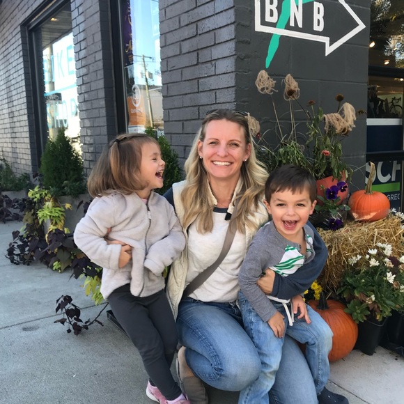 Profile Picture of Sarah Milligan (@sarahsamsara) on Poshmark