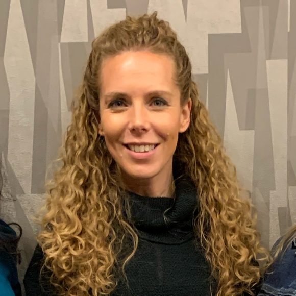 Profile Picture of Kat Mehrer-resler (@kjmehrer) on Poshmark