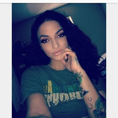 Profile Picture of Amber So Cal (@SoAmber) on Twitter