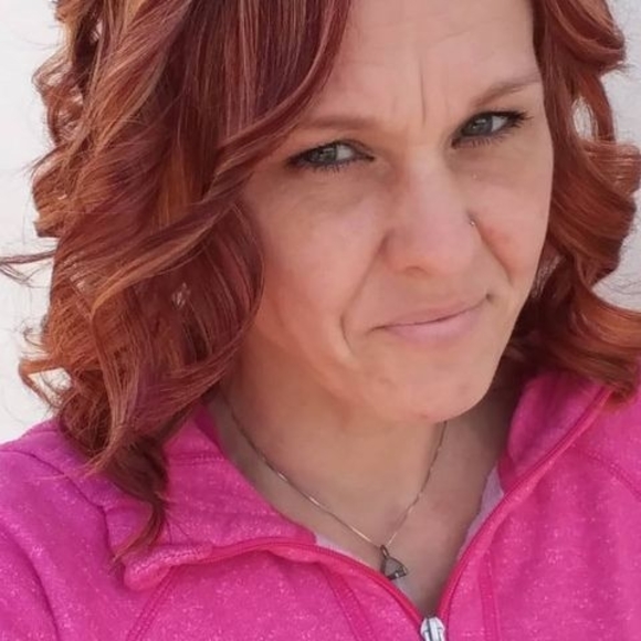 Profile Picture of Kelly Keller (@kellykeller1434) on Poshmark