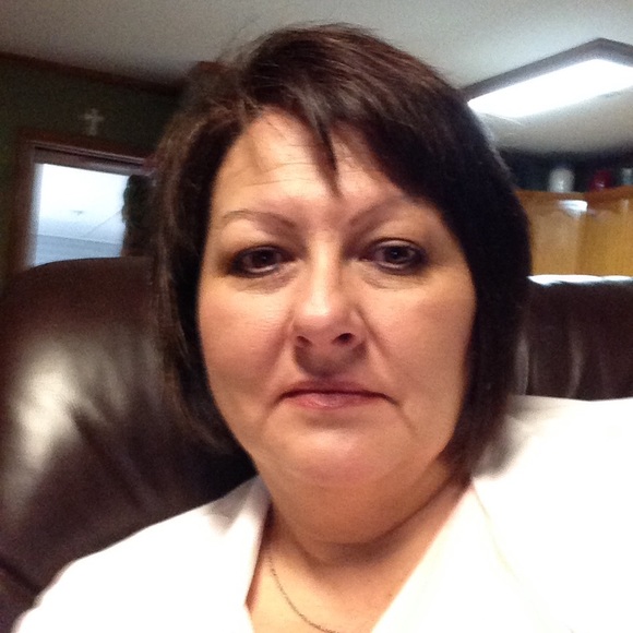 Profile Picture of Marcella Saltzman (@b518mlb) on Poshmark