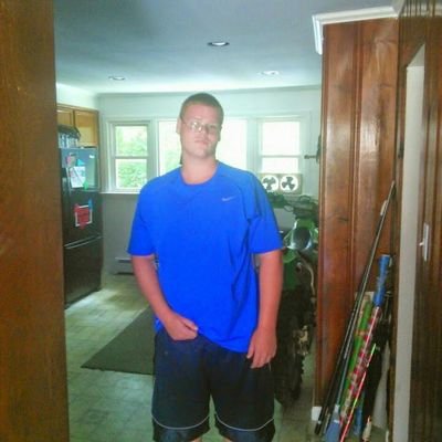 Profile Picture of Matthew Strouse (@ComStrouse) on Twitter