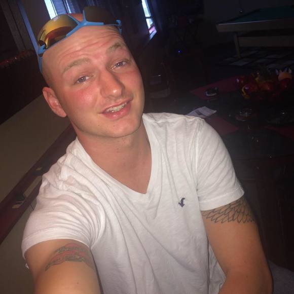 Profile Picture of Michael Leeper (@mleeper95) on Poshmark