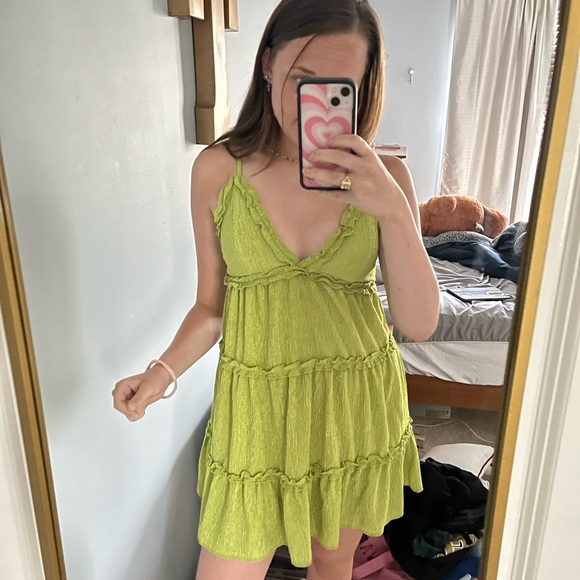 Profile Picture of Victoria Welker (@v_welker) on Poshmark