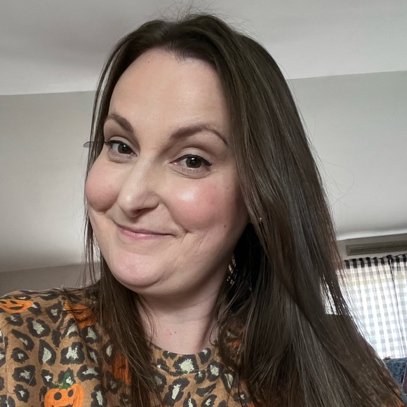 Profile Picture of Brooke Hainey (@bhainey15613) on Poshmark