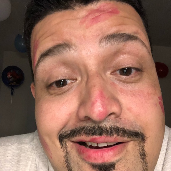 Profile Picture of Yamil Robleto (@yjrobleto) on Poshmark