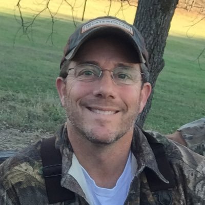 Profile Picture of Tom Schuman (@SchumanTom) on Twitter