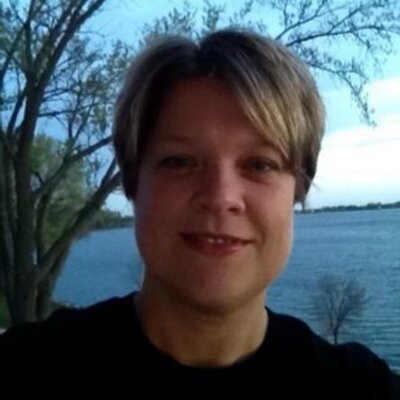 Profile Picture of Melissa Huff (@melissahuff1973) on Twitter