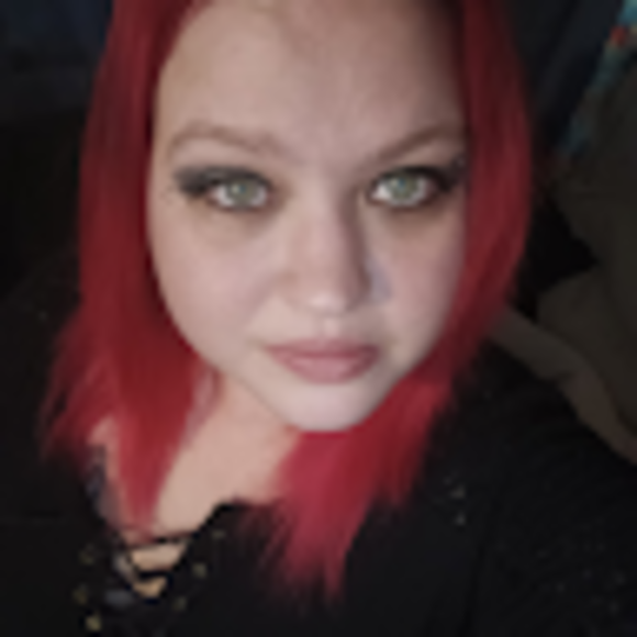 Profile Picture of Sarah Muzzillo (@muzzillo143) on Poshmark