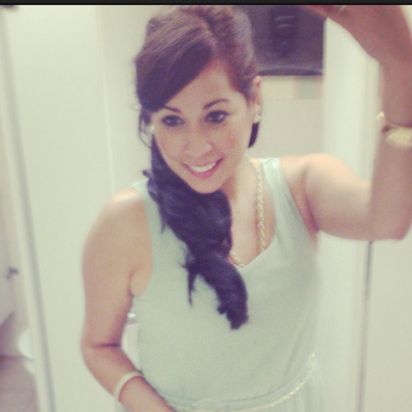 Profile Picture of Jindy Rodriguez (@jindy423) on Poshmark