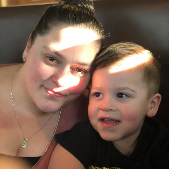 Julie Perron - Poshmark Profile Picture of Julie Perron (@julieperron123) on Poshmark