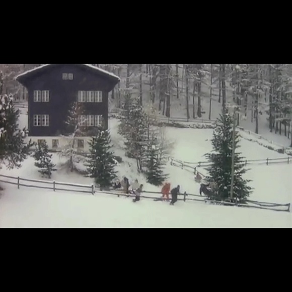 Profile Picture of Carly Beard (@carlybeard620) on Poshmark