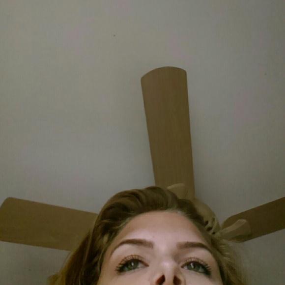 Profile Picture of Sunny Werlein (@sunnard) on Poshmark