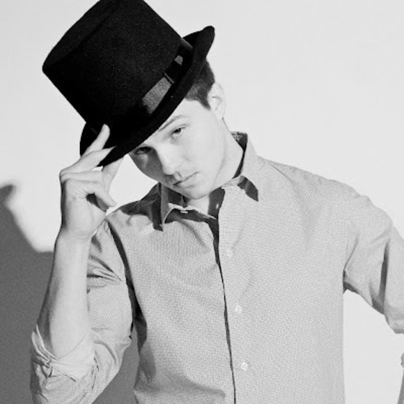 Profile Picture of Kevin Groenjes (@kevingroenjes) on Poshmark