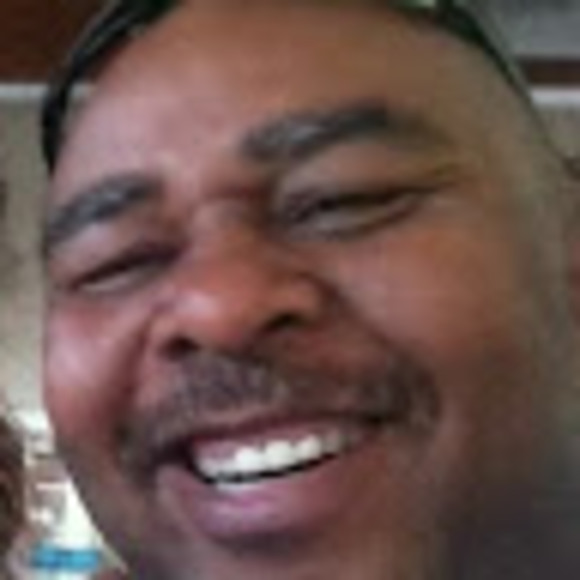 Profile Picture of Brett Edwards (@rbedwards321) on Poshmark