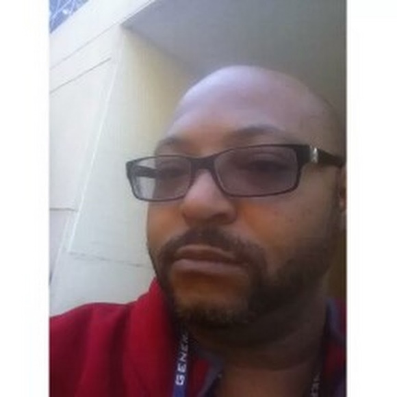 Profile Picture of Richard Hendricks iv (@richardh689) on Poshmark