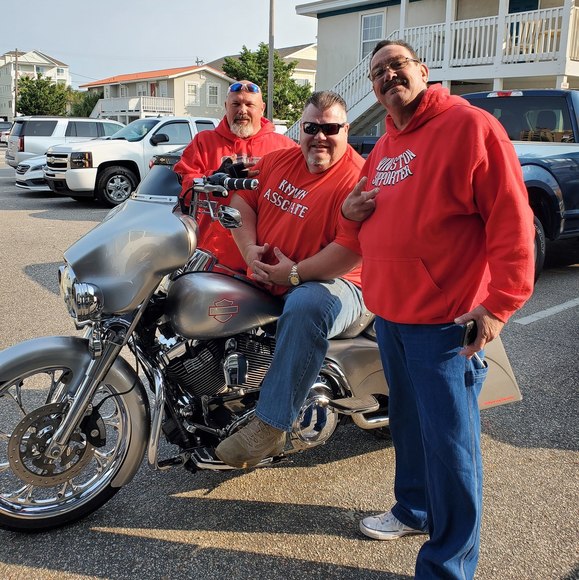 Profile Picture of Todd Fain (@todd_fain) on Poshmark