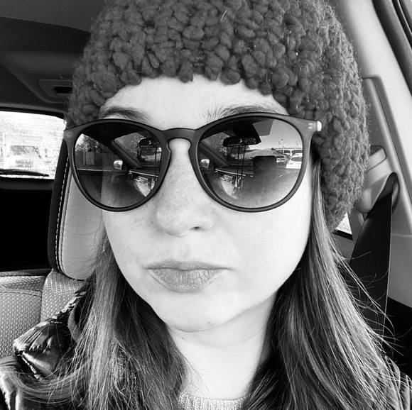 Profile Picture of Peggy Rossmanith (@peggyrossmanith) on Poshmark
