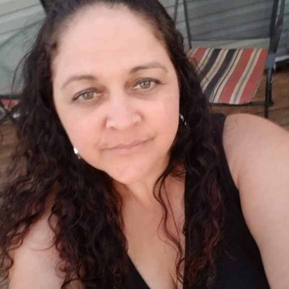 Profile Picture of Kim Moorman (@dingyk1971) on Poshmark